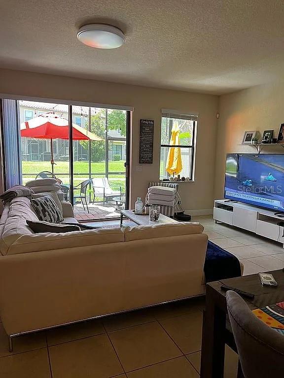 Foto del edificio - 8041 Prestbury Dr