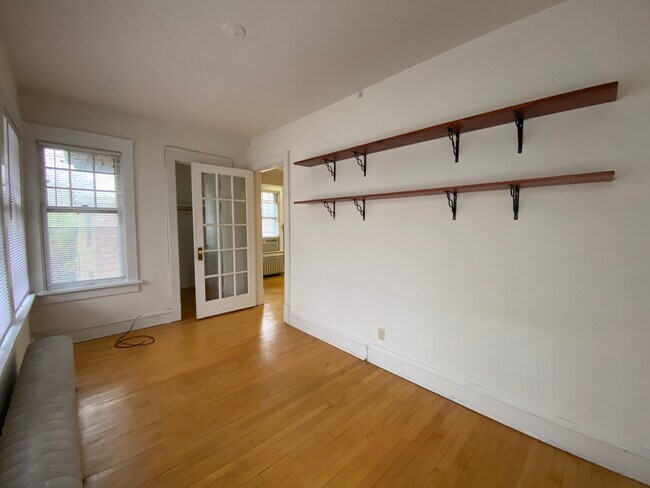 Foto del edificio - 2533 N Lake Dr