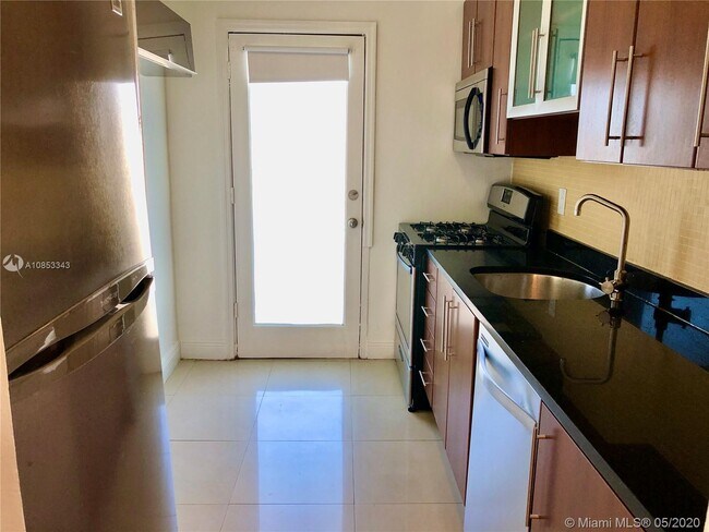 Foto del edificio - 320 85th St