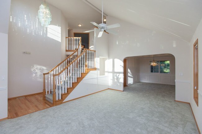 Foto del edificio - Sparkling Spacious 4 bedroom 2.5 bath in Kent