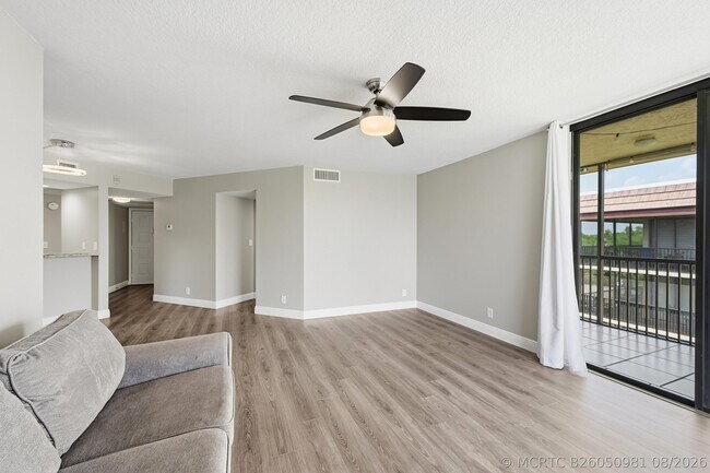 Foto del edificio - 10401 W Broward Blvd