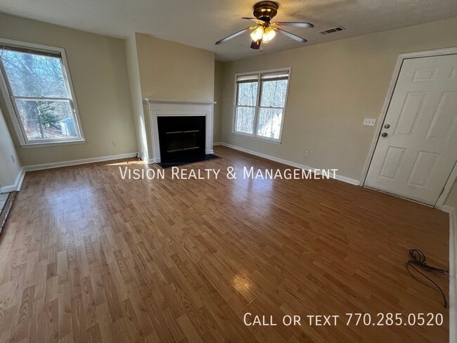 Foto del edificio - 218 Poplar Point Dr