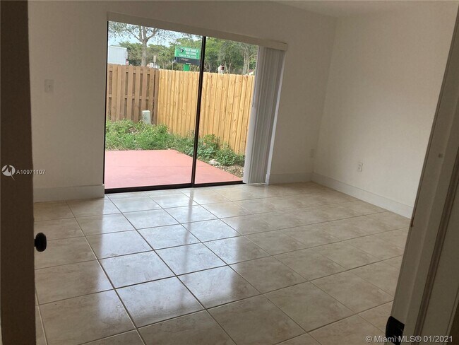 Foto del edificio - 9620 SW 152nd Ave