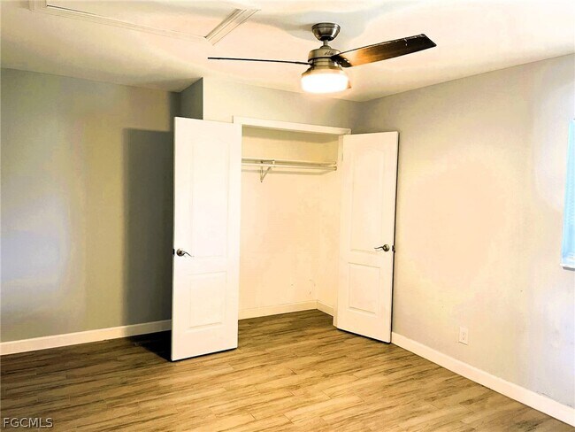 Foto del edificio - 638 SE 13th Ave