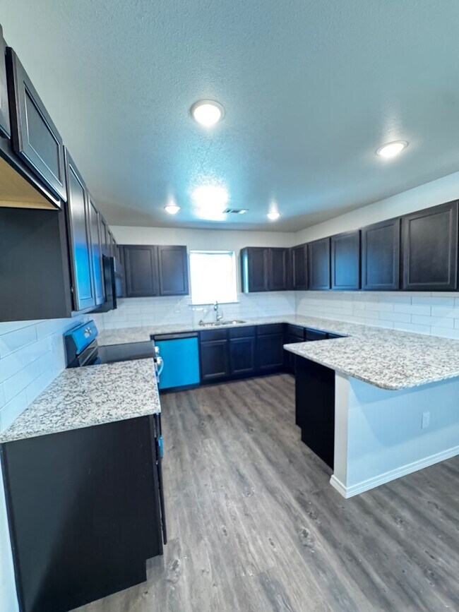 Foto del edificio - New construction!!! Beacon Pointe 3/2/2