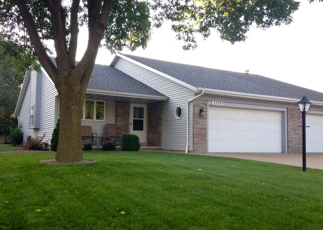 Building Photo - 2331 Skylark Drive