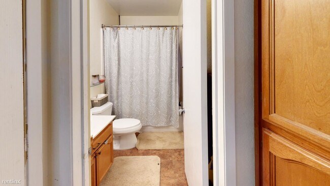 Building Photo - 1610 Birchwood Ct