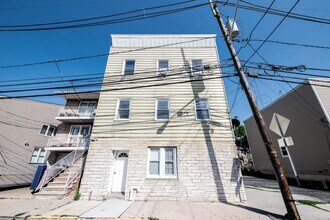 Building Photo - 5814 Newkirk Ave