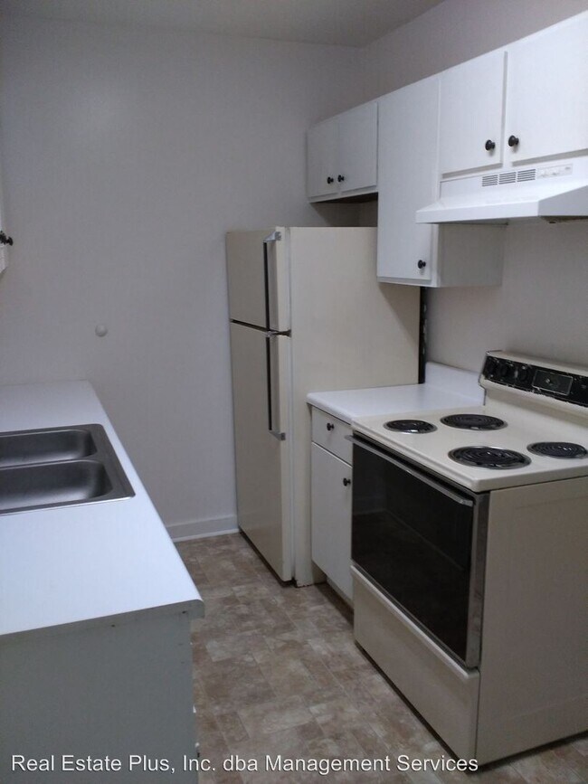 Building Photo - 2 br, 1 bath Apartment - 604 A East Main St.