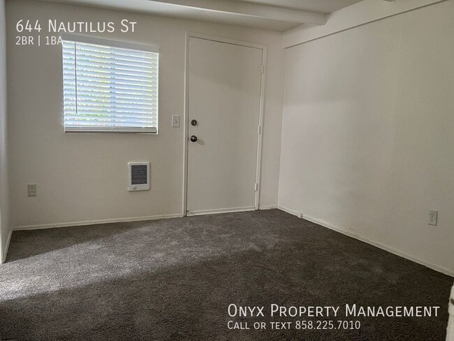 Building Photo - Cute 2 bed/2 bath Duplex in the heart of t...