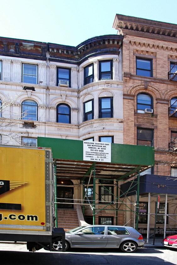 Building Photo - 74 W 82nd St