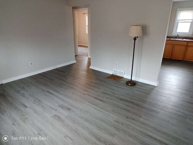 Foto del edificio - For Rent - 2 bedroom 1 bath Bungalow in Gibbstown, NJ