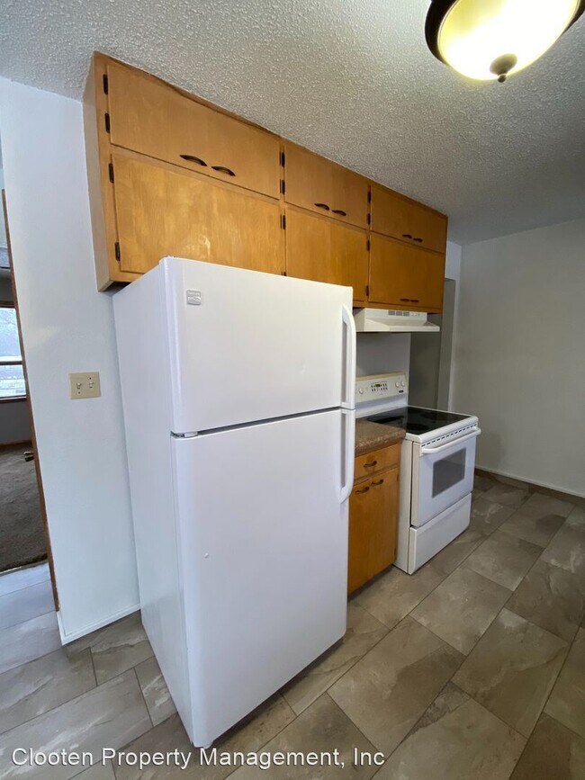 Building Photo - 4 br, 2 bath House - 2112 East Avenue D