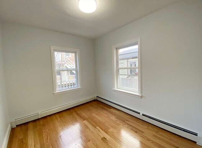 Foto del edificio - 7 Sumner Pl