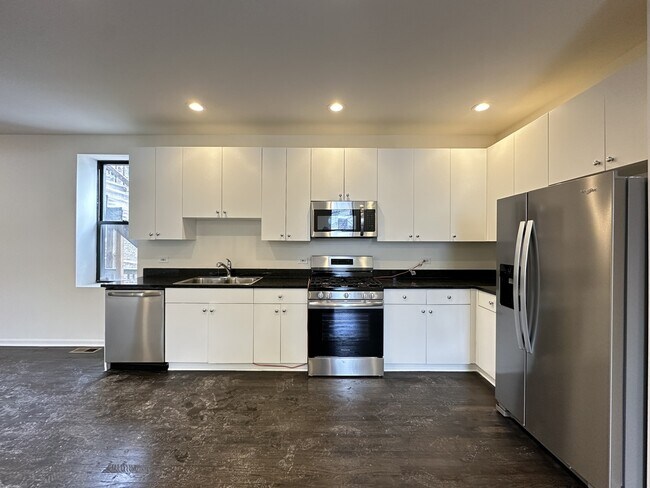 Foto del edificio - 1260 N Greenview Ave