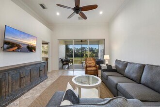 Building Photo - 11031 Corsia Trieste Way