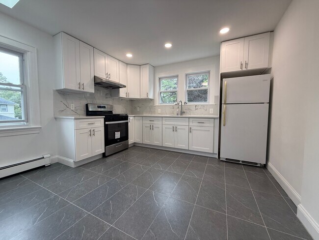 Foto del edificio - 2318 Milburn Ave