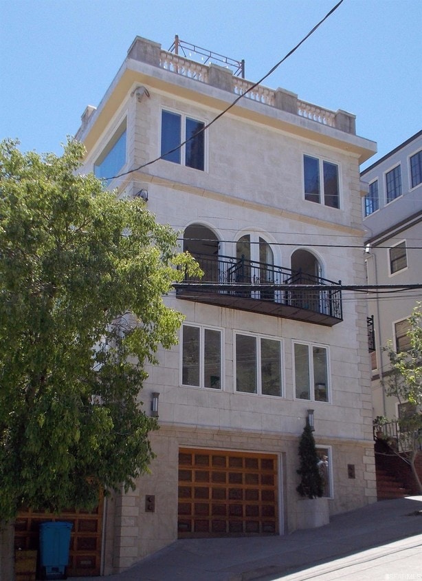 Primary Photo - 949-953 Lombard St