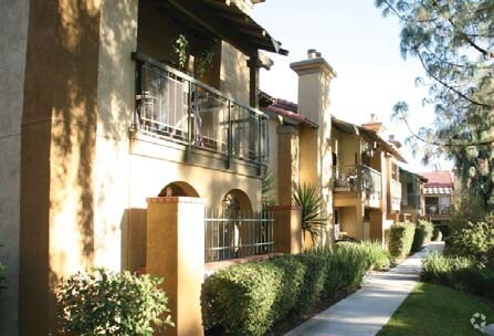 Apartments Near Oswell Bernard Center In Bakersfield Ca Apartments Com