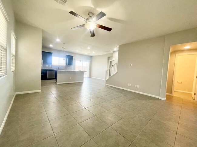 Building Photo - This stunning single-family house with 4 b...