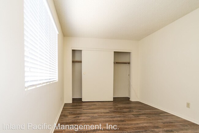 Building Photo - 1647 W 147th St