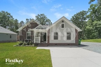 Building Photo - 115 Kings Dr