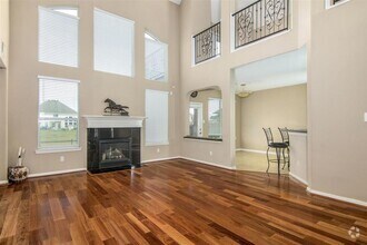 Building Photo - 11215 Burmese Ln