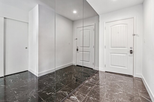 Foto del edificio - 429 N Oakhurst Dr
