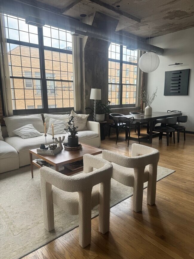 Foto del edificio - 17 N Loomis St