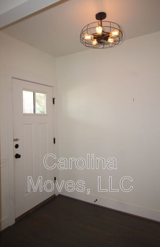 Building Photo - 104 Ladson St