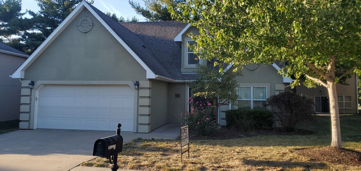Primary Photo - 3 bd, 2.5 ba home in SW Columbia near Nifo...