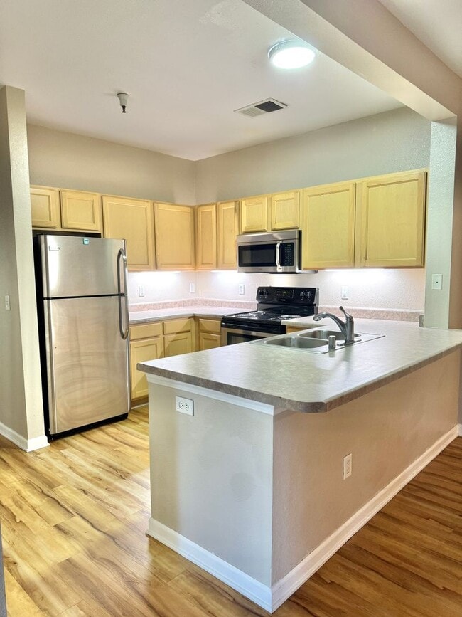 Building Photo - 200 Talus Way