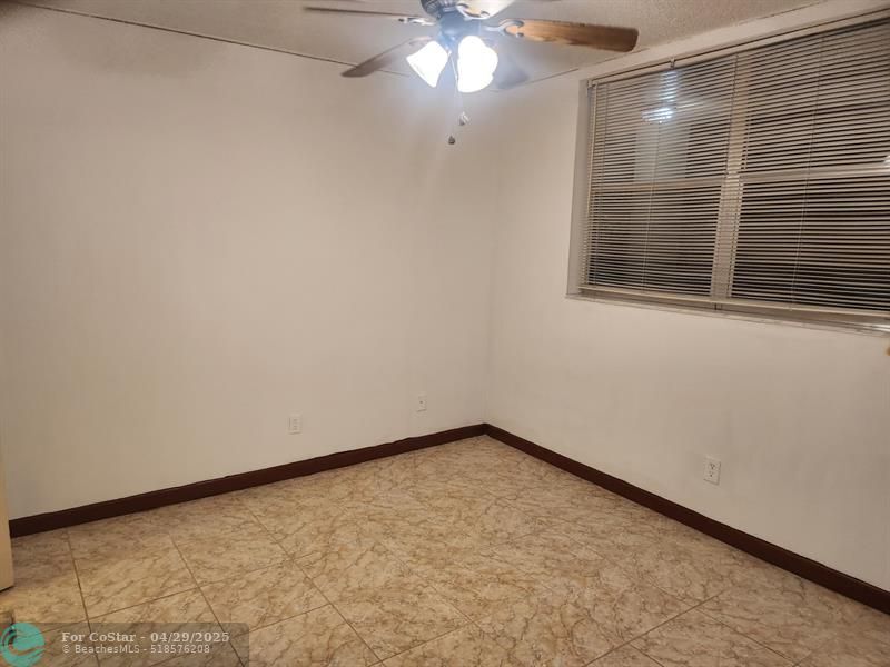 Foto principal - 5830 NW 64th Ave