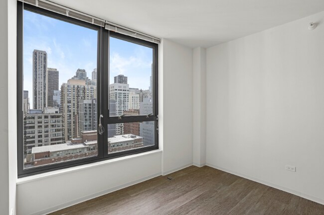 Foto del edificio - 613 N Wells St