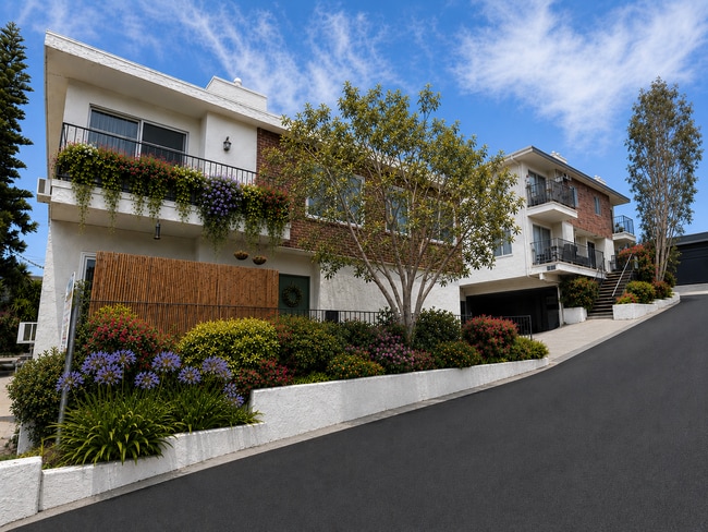 Building Photo - 3432-3434 S Centinela Ave