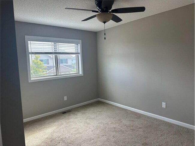 Foto del edificio - 12110 Hupp St NE