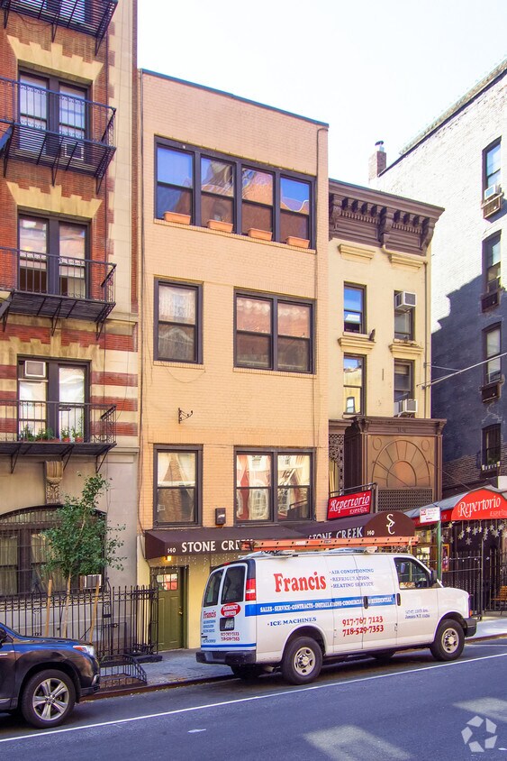 Building Photo - 140 E 27th St