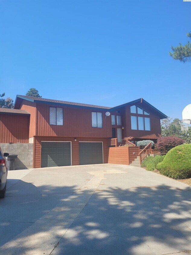 1324 Concord Ct, Prosser, WA 99350 House Rental in Prosser, WA