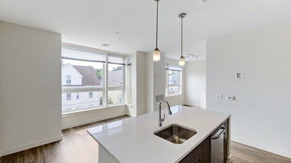 Foto del edificio - 180 Eastern Ave