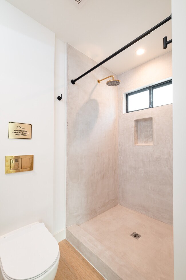 Building Photo - 351 S Catalina St