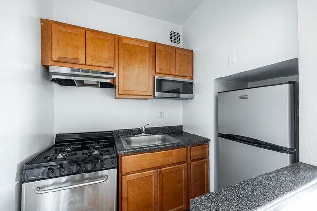 Foto del edificio - 948 W Cuyler Ave