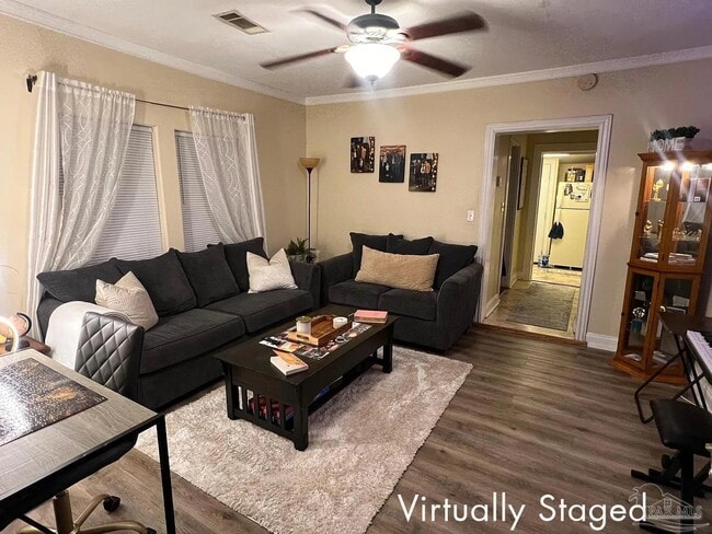 Building Photo - 900 N Pace Blvd