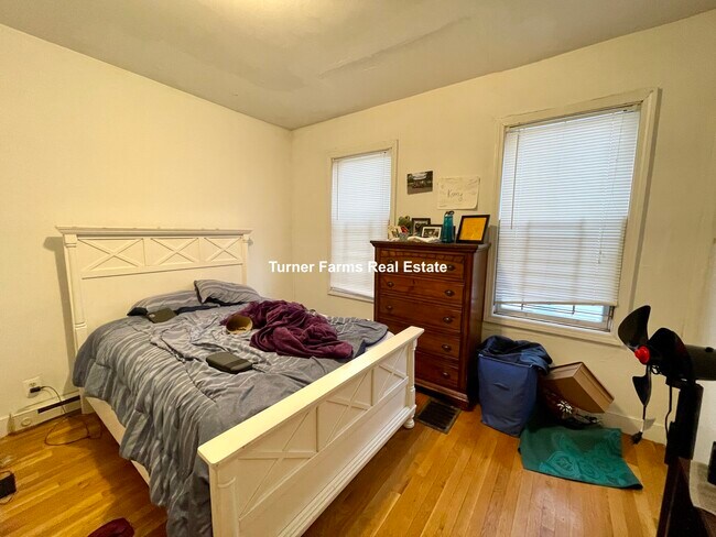 Building Photo - 530 Cambridge St