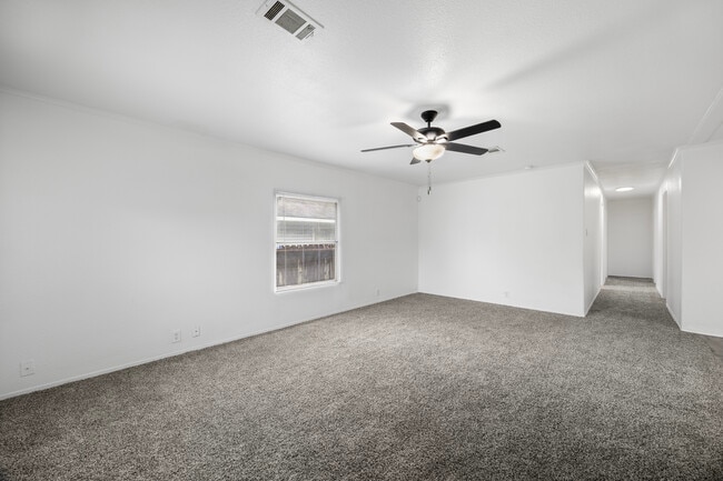 Building Photo - 11910 Greenrock Ln