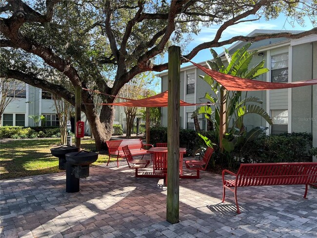 Building Photo - 5440 S MacDill Ave