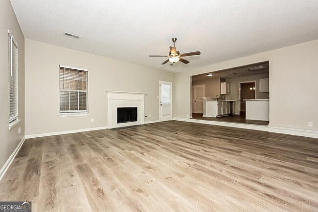 Foto del edificio - 4305 Ward Bluff Dr