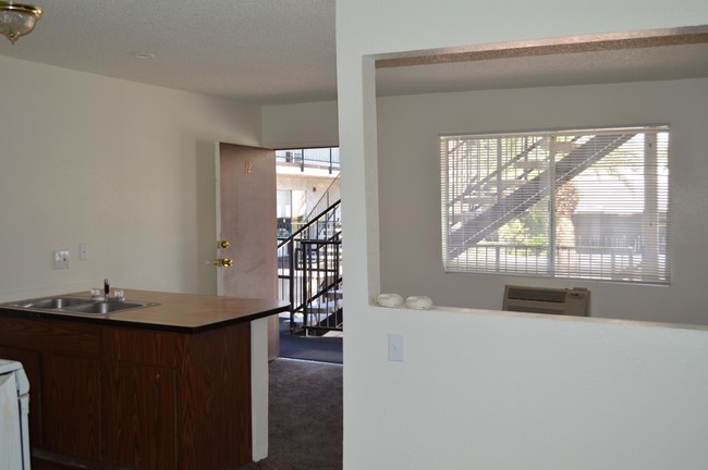 Building Photo - 4816 Koval Ln