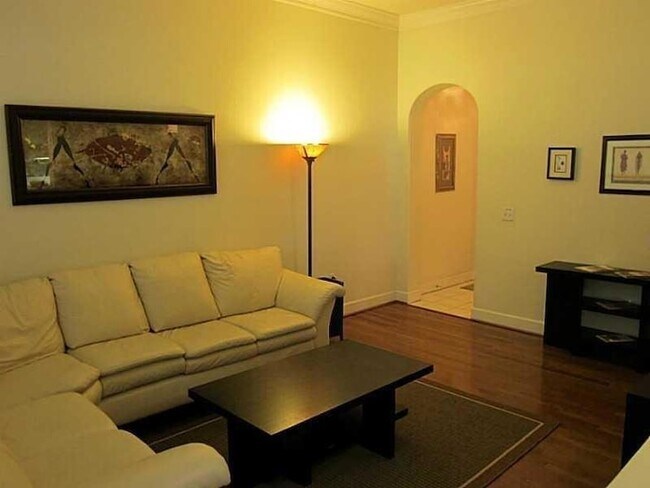 Foto del edificio - 3777 Peachtree Rd NE