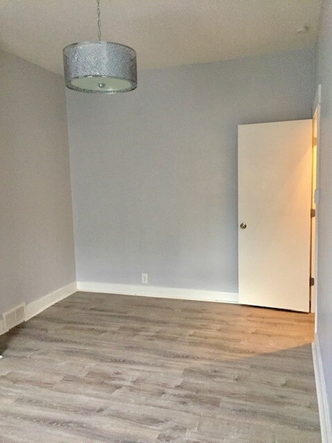 Building Photo - 2216 Larkins Way
