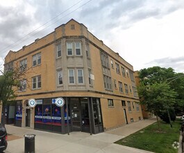 Building Photo - 3533 W Fullerton Ave